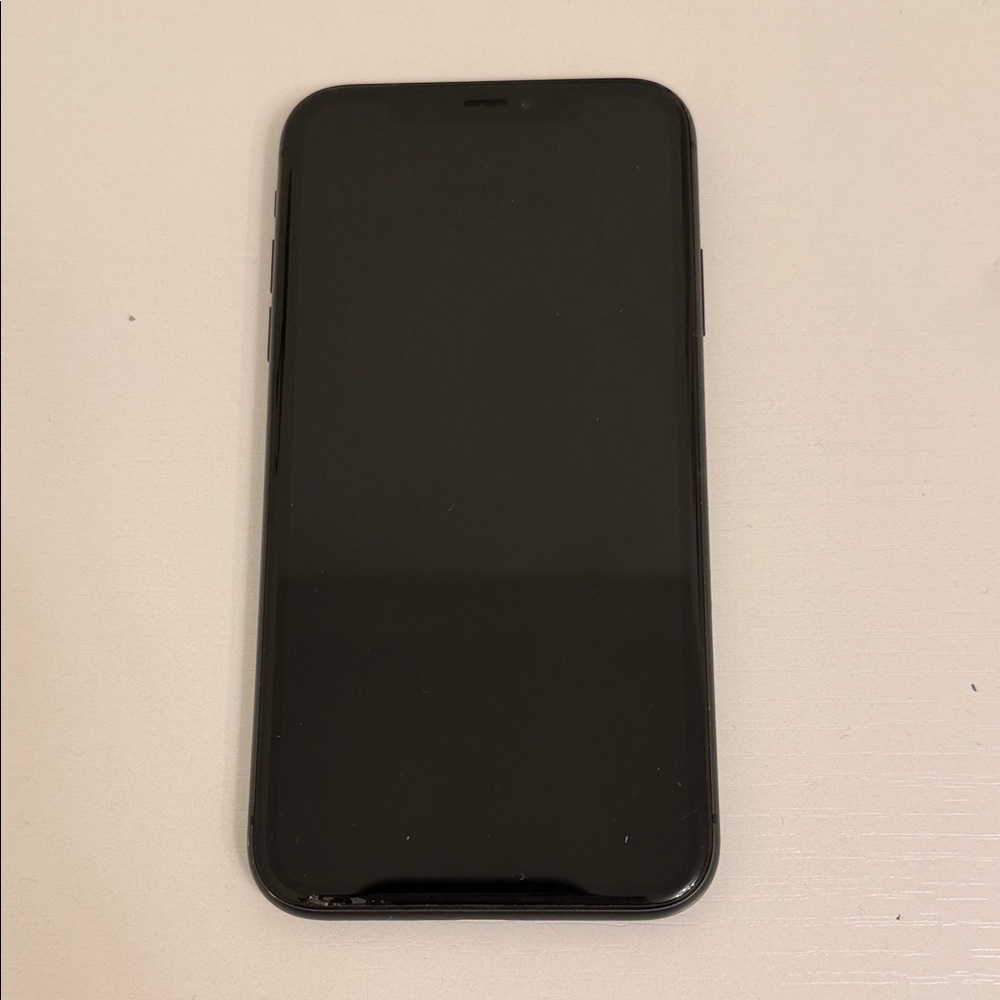 iPhone 11 256gb cracked